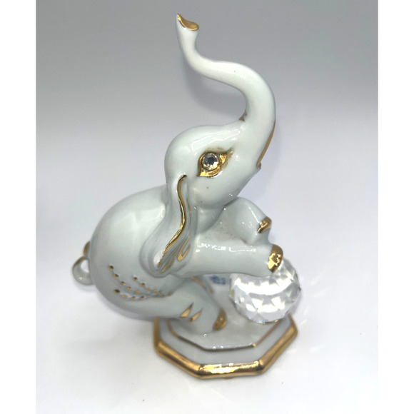 Vintage Capodimonte Elephant Balancing on Swarovski Crystal Ball Gold White Cute - Picture 2 of 16